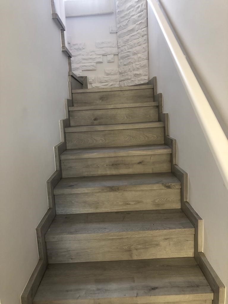 Parquet escaleras